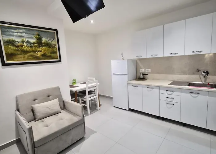 Affittacamere Aj Tirana